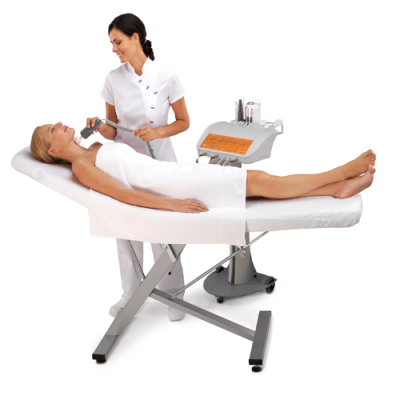 Мультифункциональный аппарат по уходу за кожей лица COMPLET